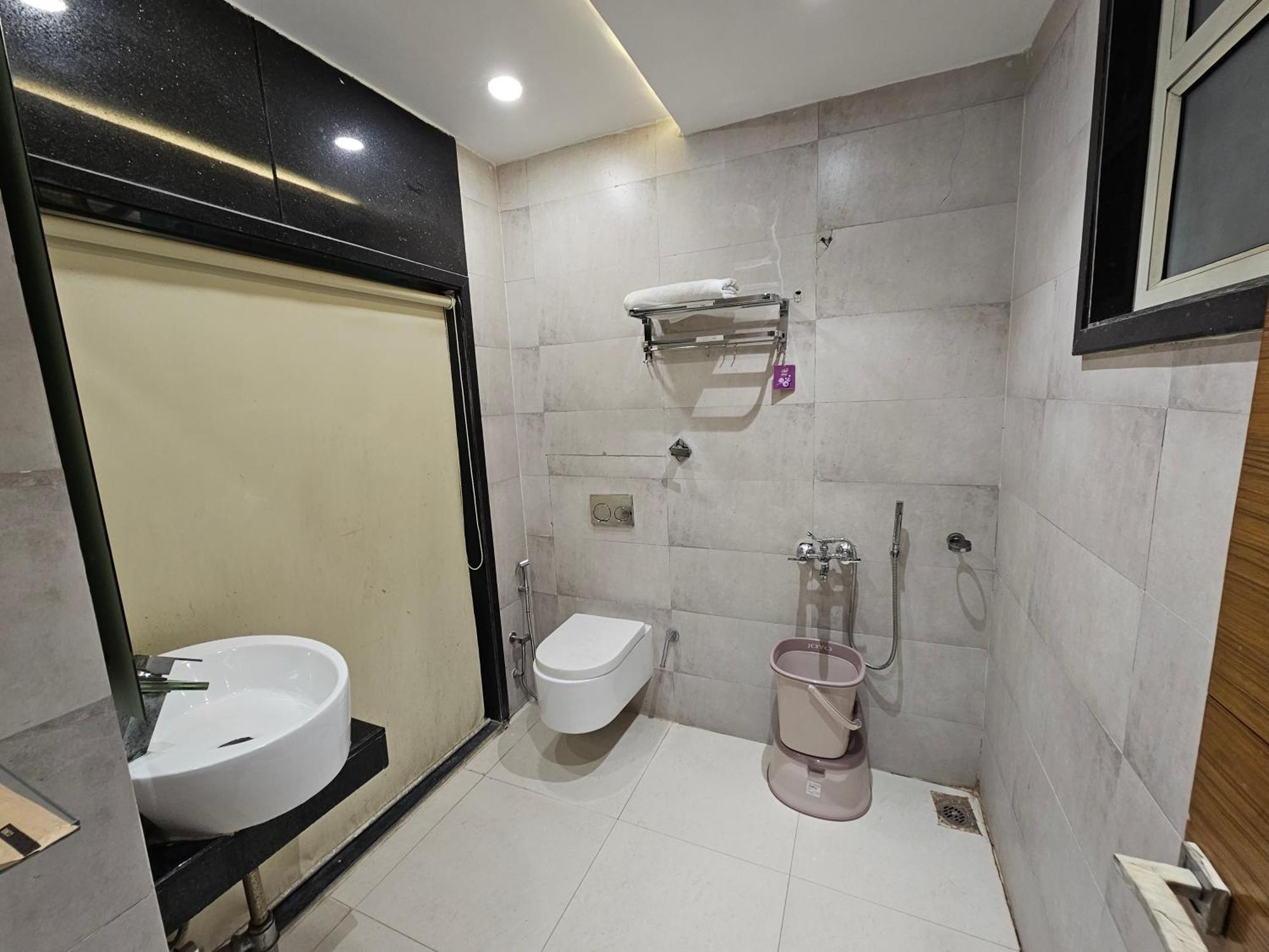 Hotel Mk Vivanta Gwalior Exterior photo